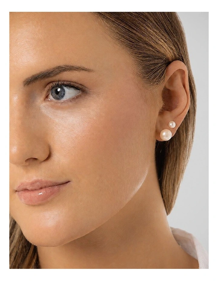Classic Pearl Studs Large in White image 3