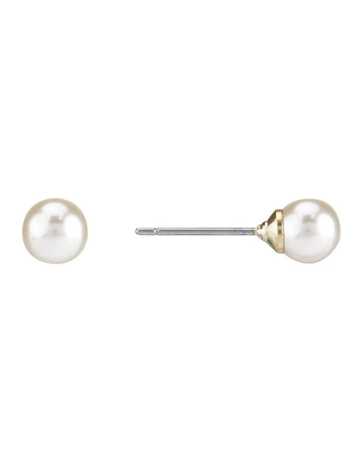 Earring 6mm in Pearl image 3