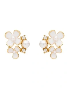Daisy Pearl Cluster Stud Earrings in Gold