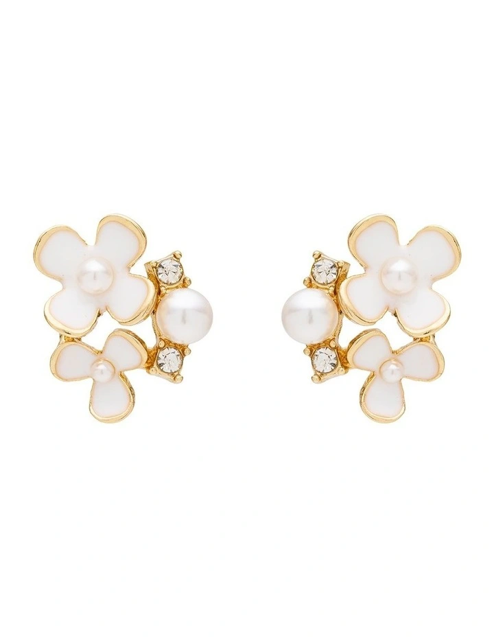 Daisy Pearl Cluster Stud Earrings in Gold image 1