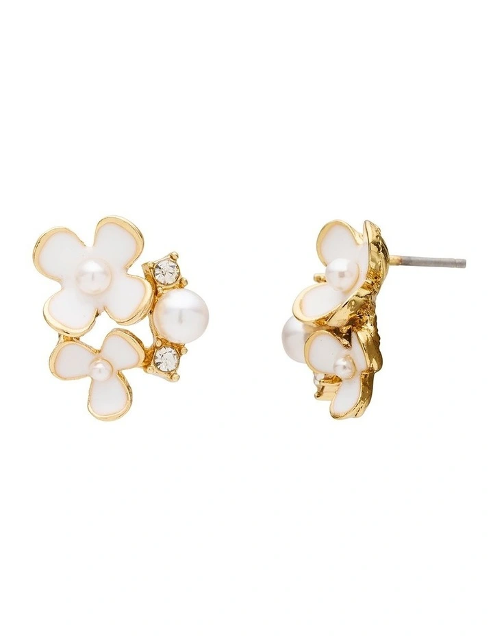 Daisy Pearl Cluster Stud Earrings in Gold image 2