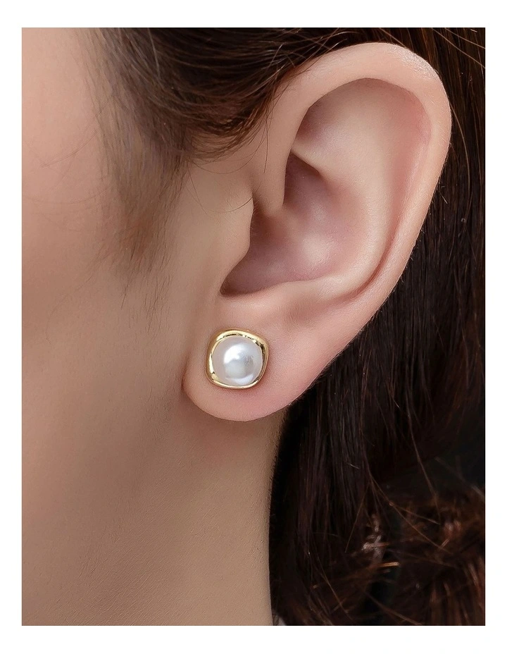 GJED033M Pearl Stud image 3
