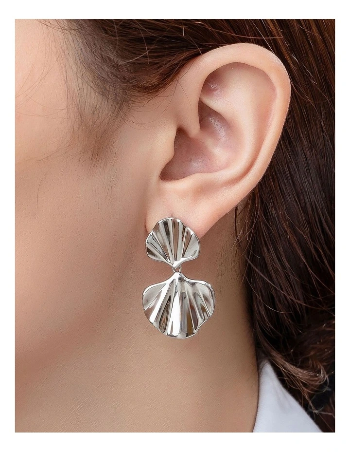 Fan Drop Earrings in Silver image 3