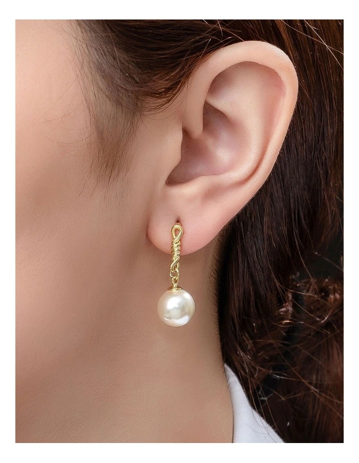 Chain Drop Pearl Earrings in Gold image 3