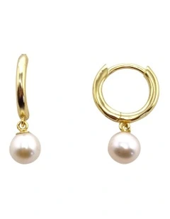 Everyday Pearl Huggies in Gold