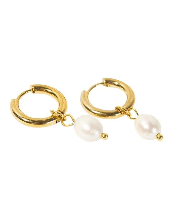 Classic Hoop with Pearl Earring in Gold image 2