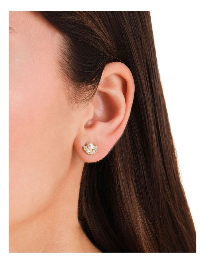 Modern Pearl Circle Stud Earrings in Gold-Tone image 2