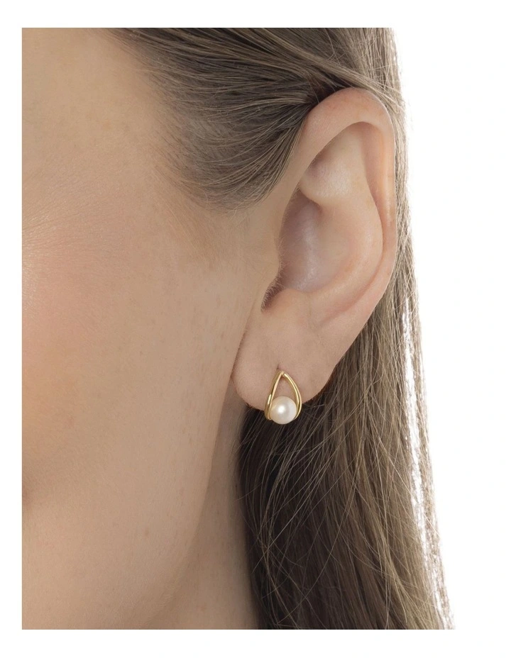 Pearl Wishbone Earrings in Gold image 2