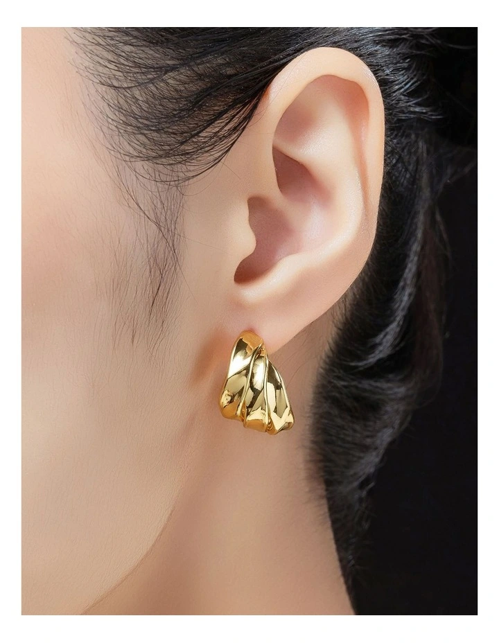 Chunky Sculpted Hoops Earrings GJEE1123M in Gold image 3