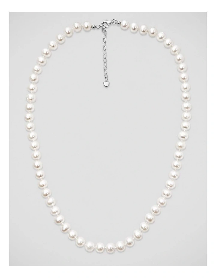 Classic Pearl Necklace in White image 1