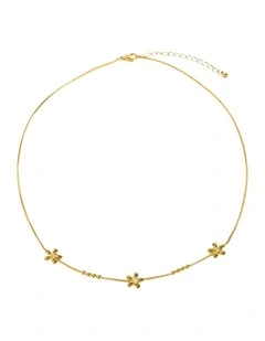 Tiny Flower Necklace in Gold