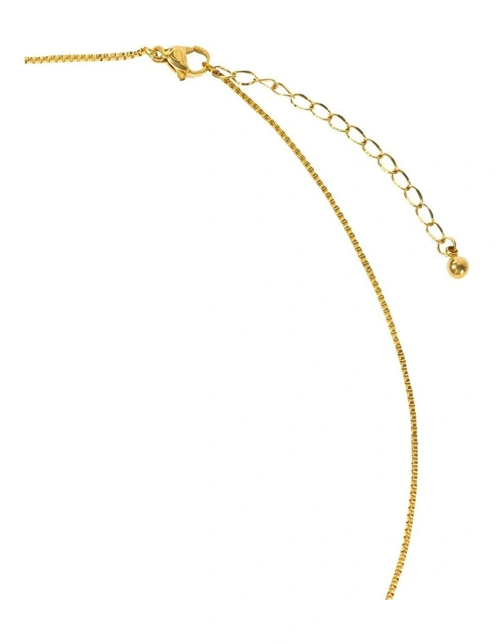 Tiny Flower Necklace in Gold image 3