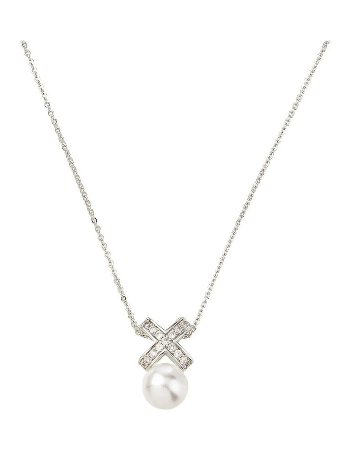 Chain Necklace With Cz Cross And Pearl Gjne004M in Silver image 2