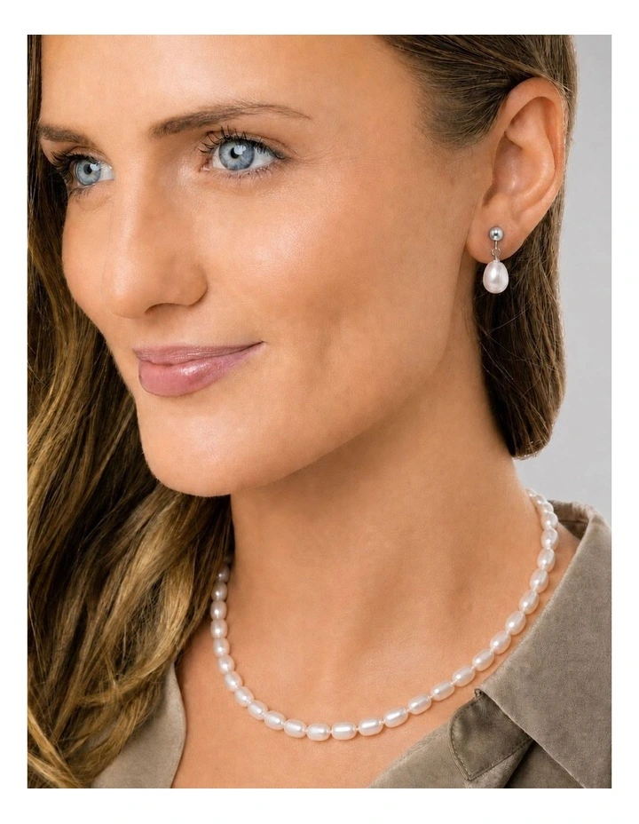 Everyday Freshwater Pearl Necklace image 2
