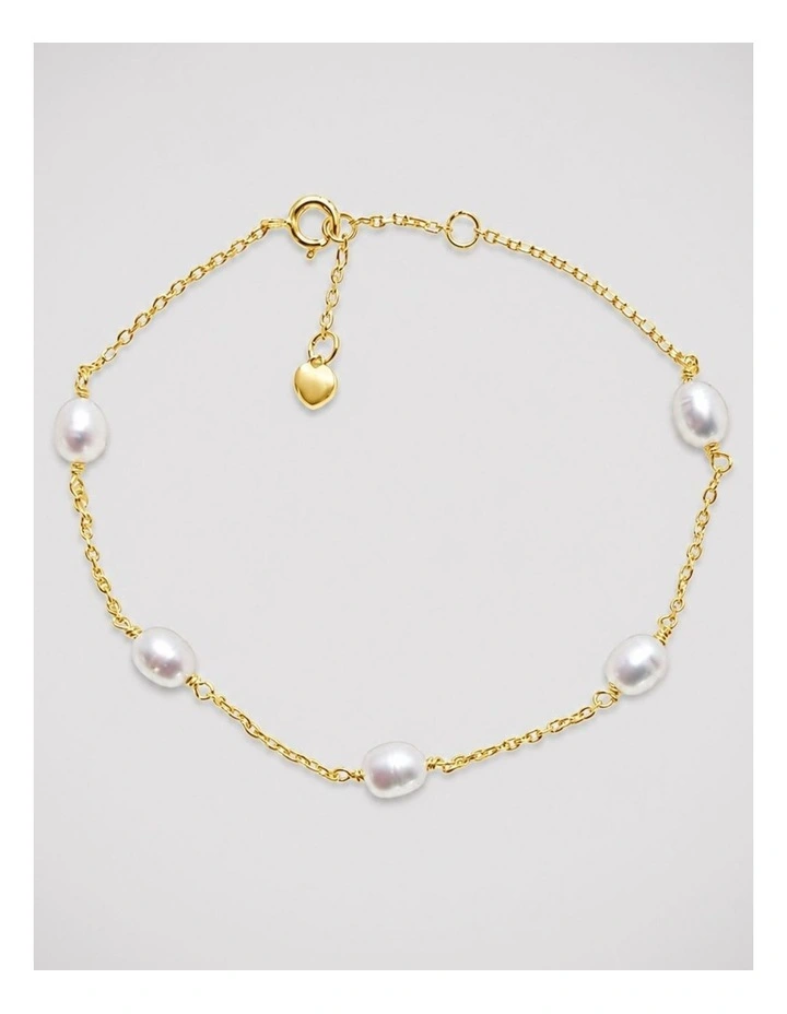 Dainty Pearl Chain Bracelet in Gold image 1