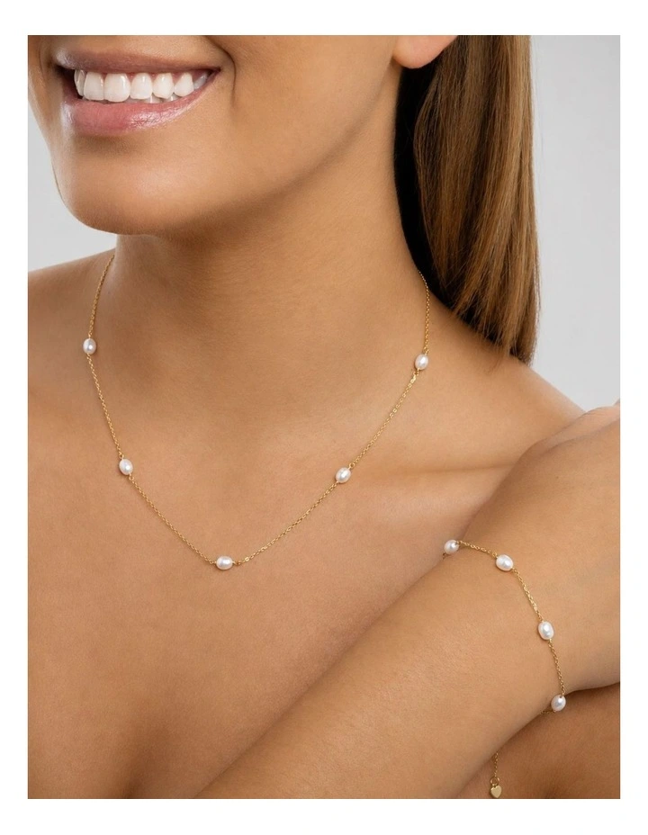 Dainty Pearl Chain Bracelet in Gold image 2