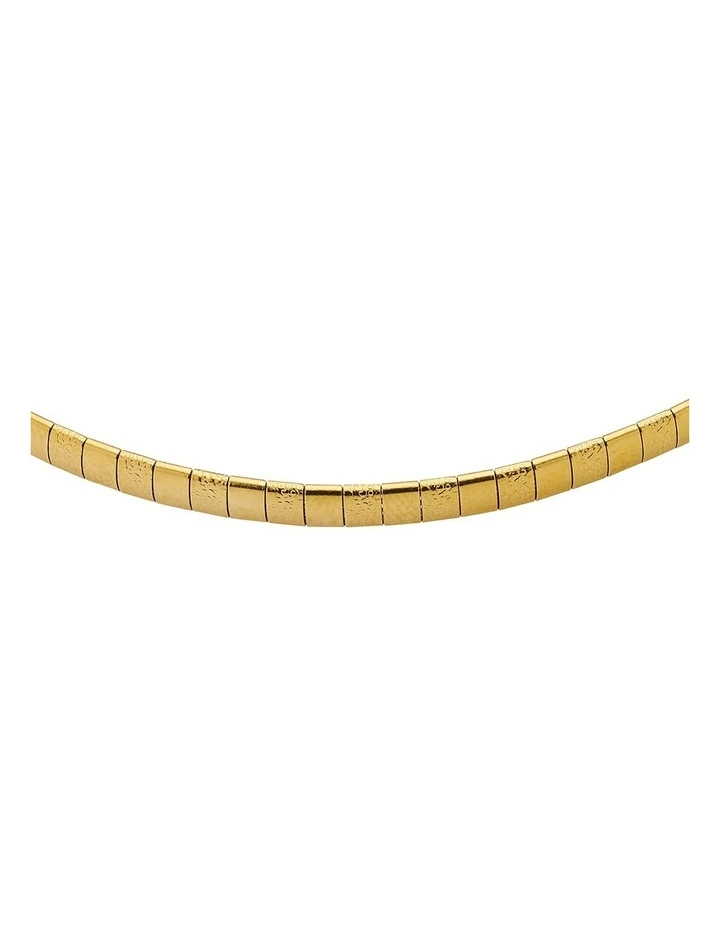 Flat Band Bracelet in Gold image 2
