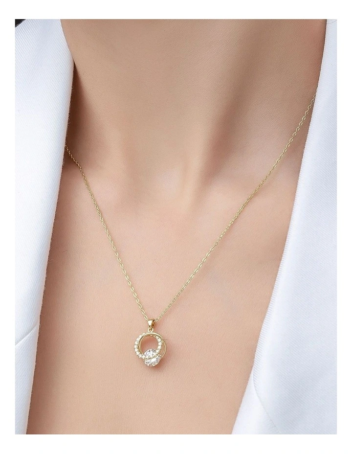 Refined Jewellery Set in Gold image 7