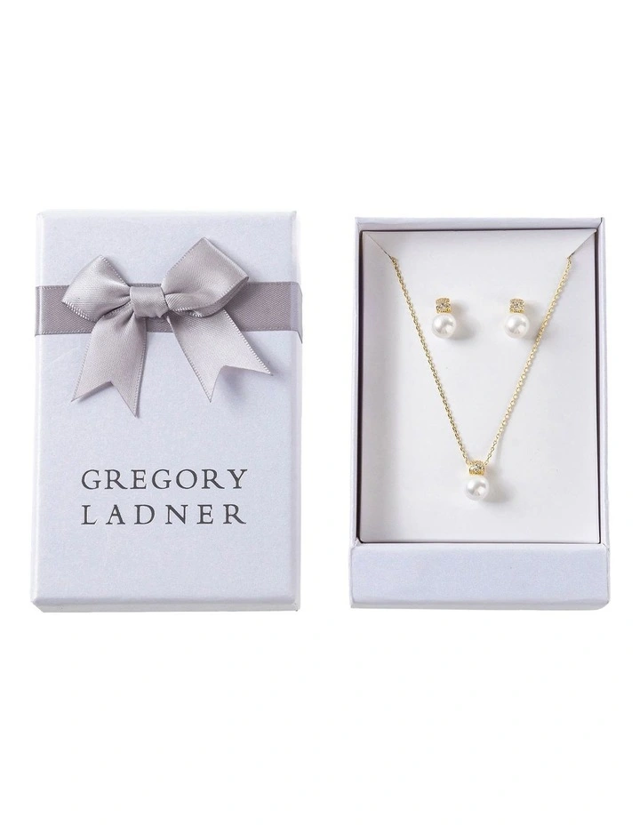 Faux Pearl Jewellery Set in Gold image 1