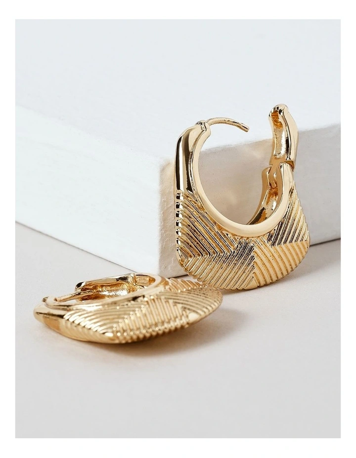 Basketweave Earrings in Gold image 3