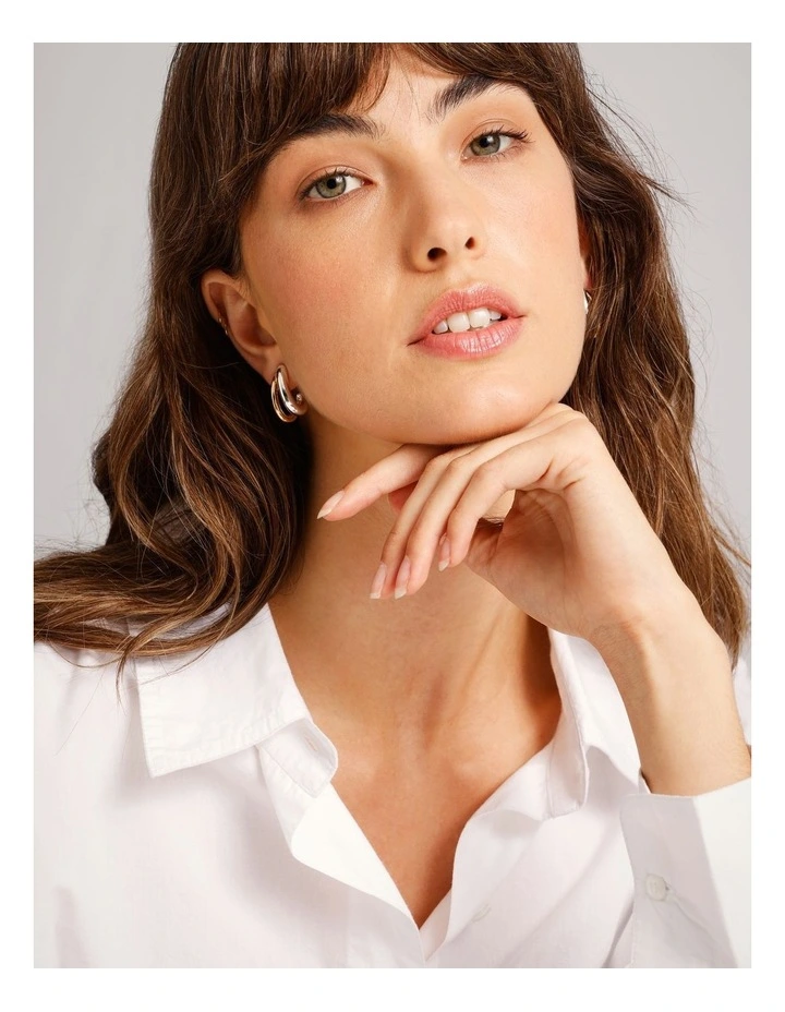 Double Hoop Earring in Gold image 2