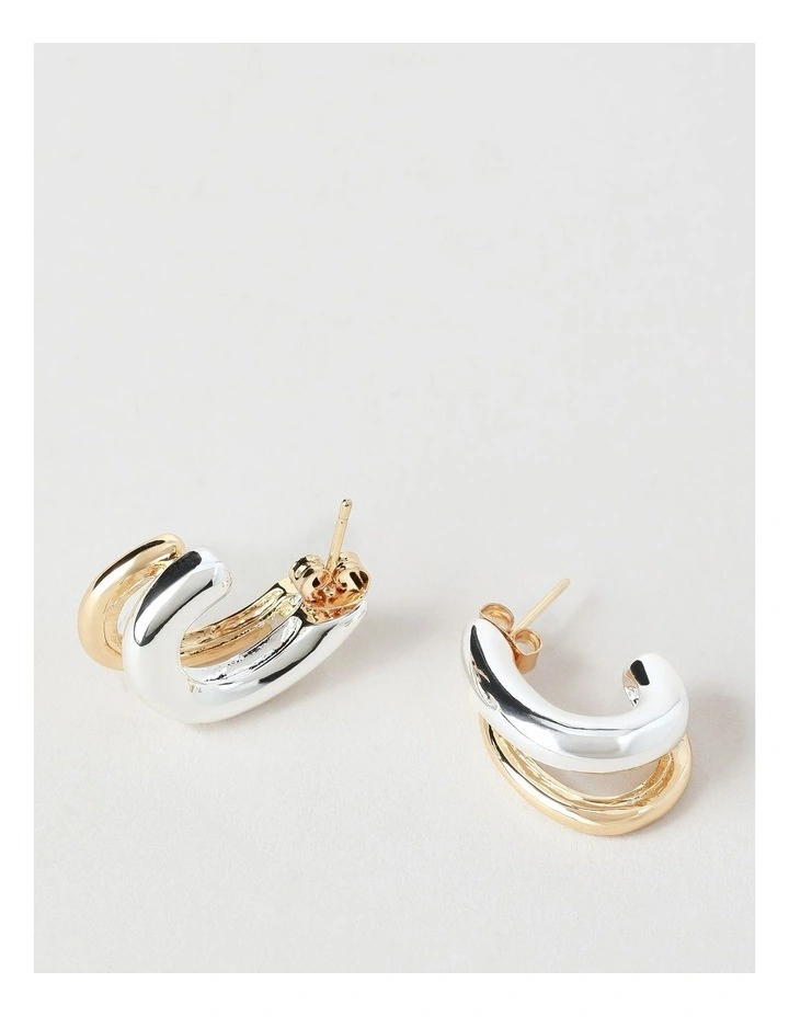 Double Hoop Earring in Gold image 3