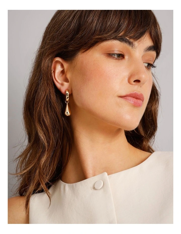 Raindrop Earring in Gold image 2