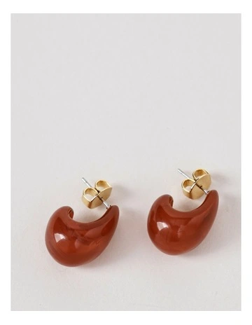 Huggie Earrings in Amber