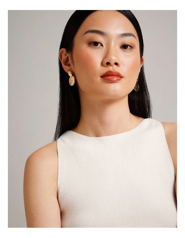 Beaten Sundisc Drop Earrings in Gold image 4