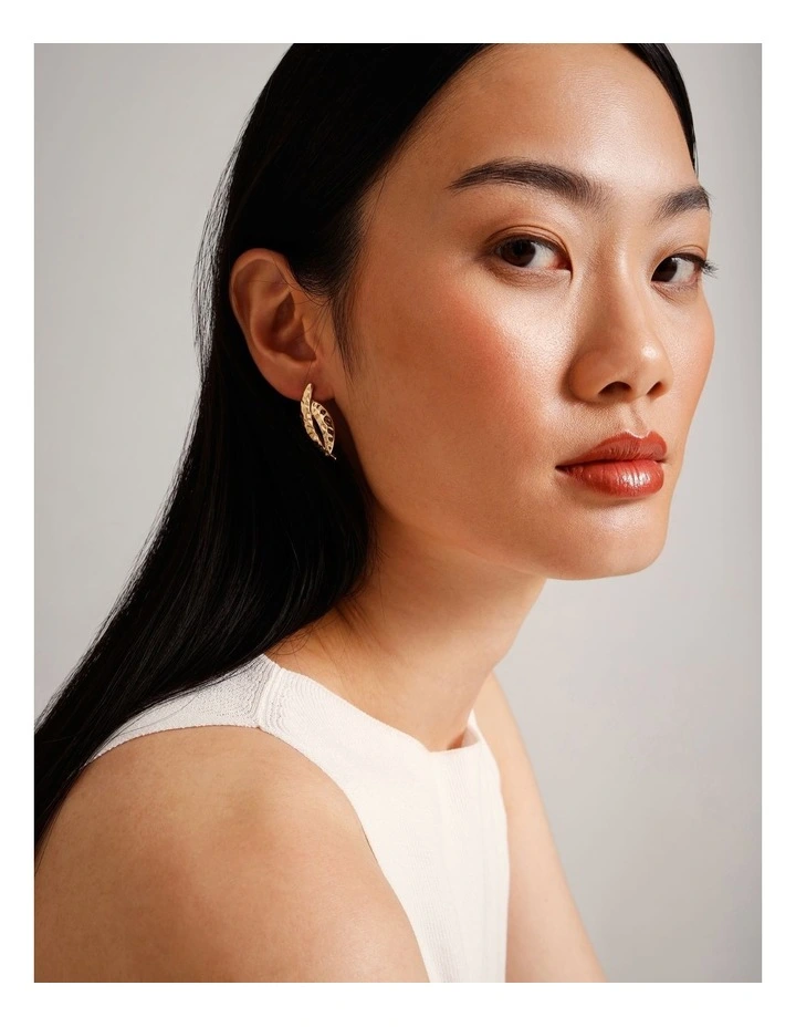 Claw Drop Earrings in Gold image 2