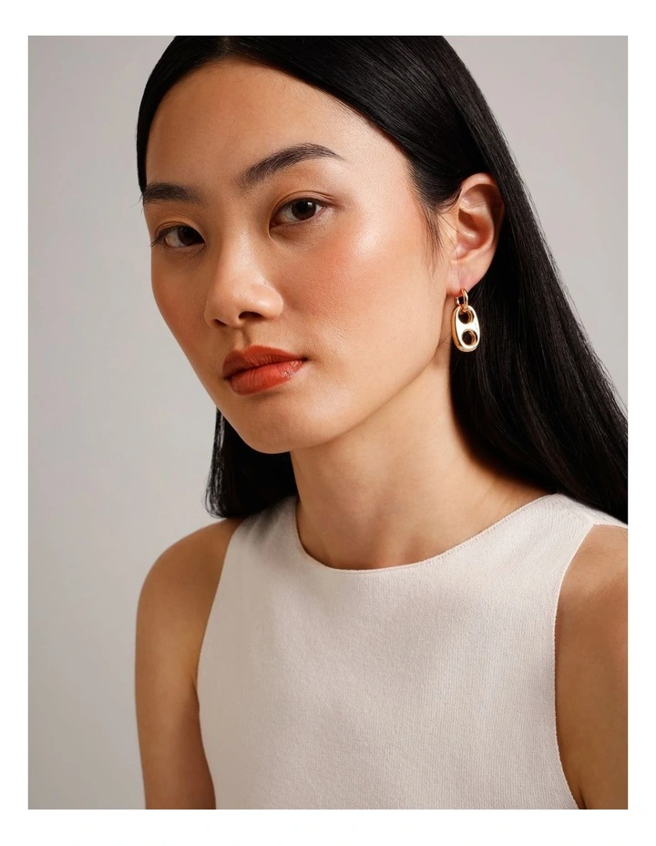 Link Drop Earrings in Gold image 4