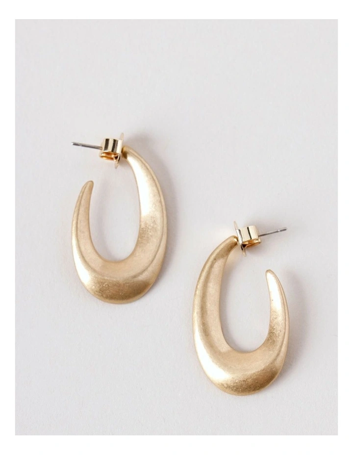 Curved Oval Hoop Earring in Gold image 1