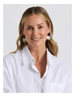 Mop Earring in Black