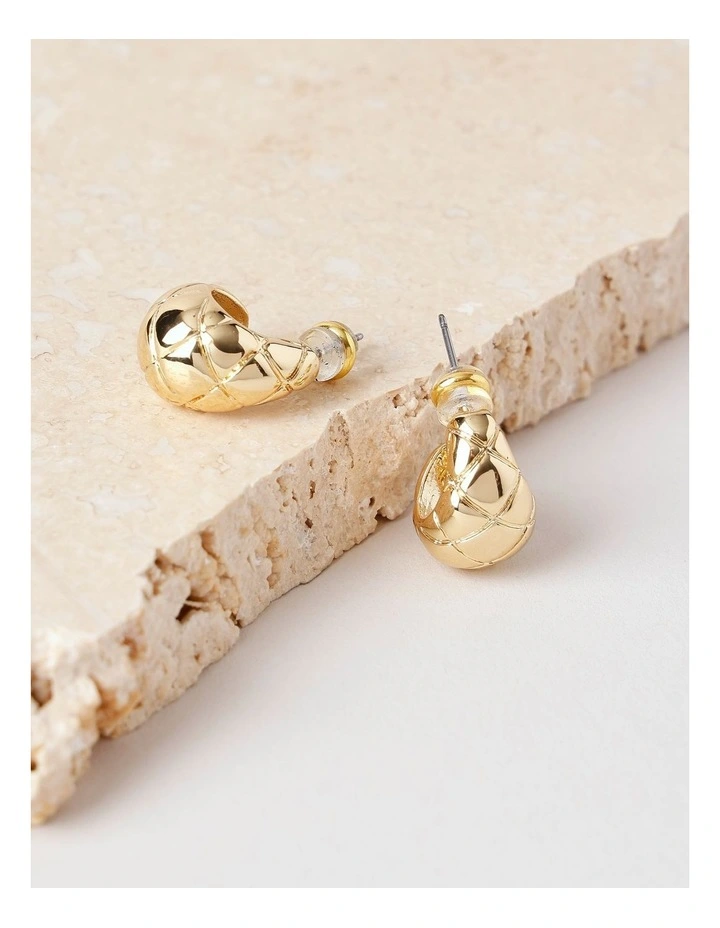 Small Drop Earring in Gold image 3