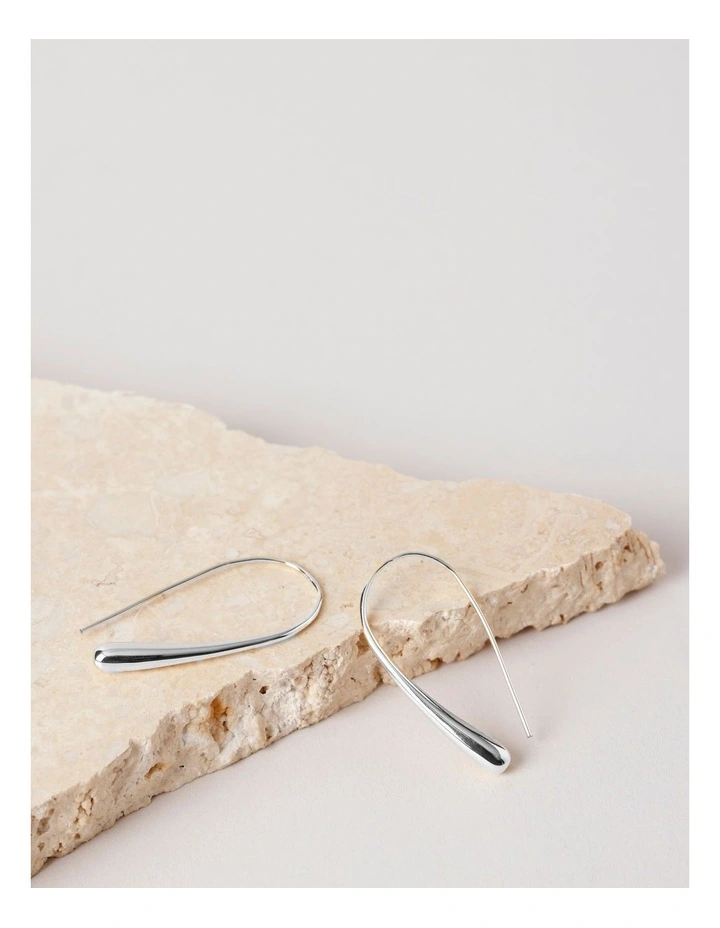 Hook Earring in Silver image 3