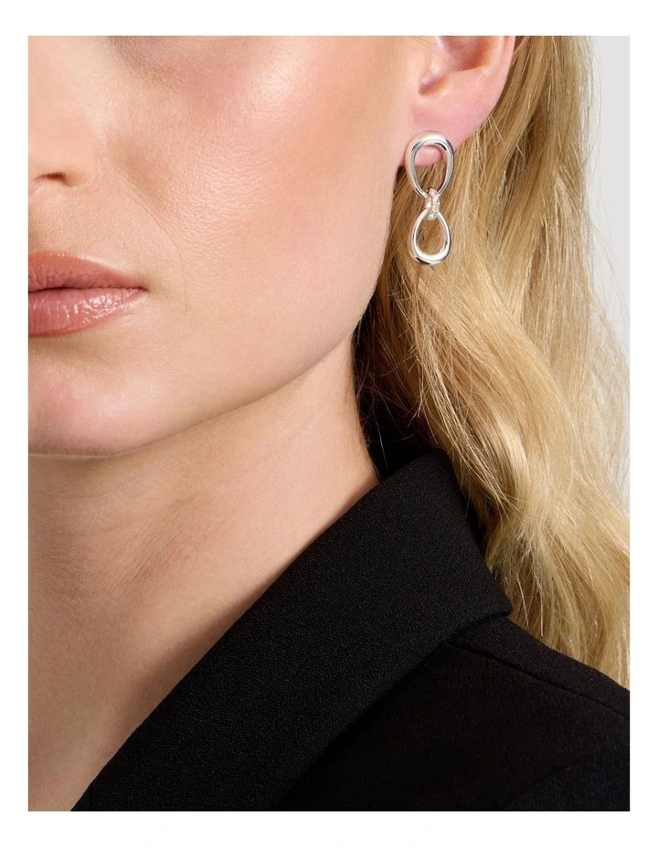 Link Earrings in Silver image 4