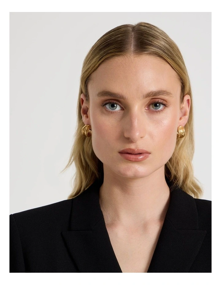 Textured Small Hoops in Gold image 4