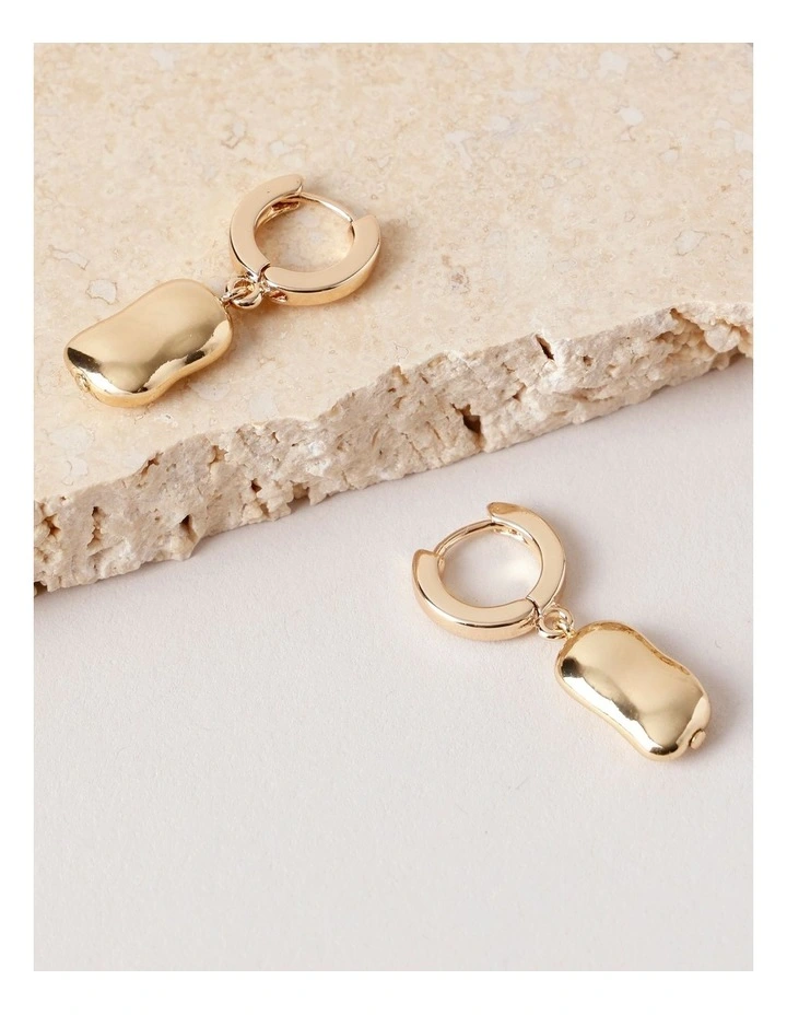 Drop Earrings in Gold image 3