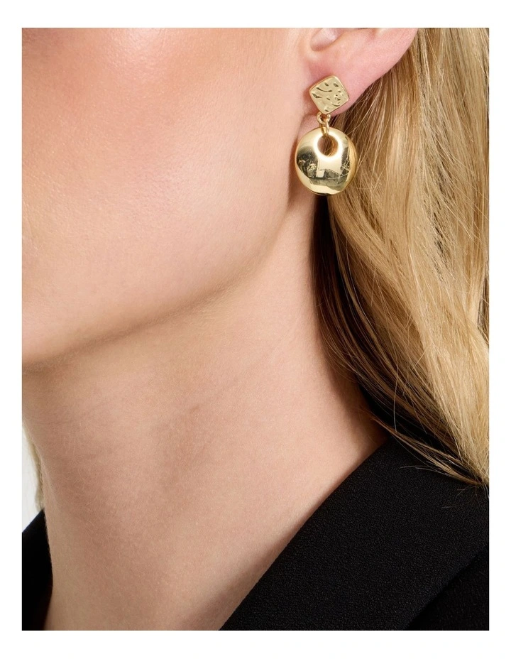 Circle Drop Earring in Gold image 4