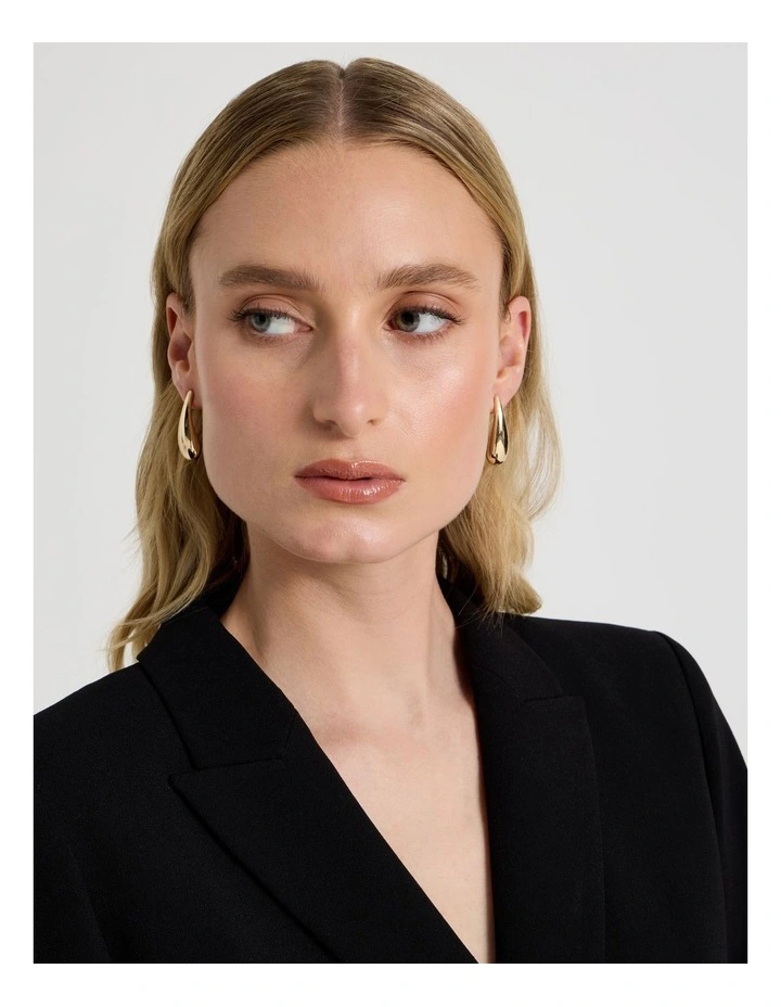 Drop Earrings in Gold image 2