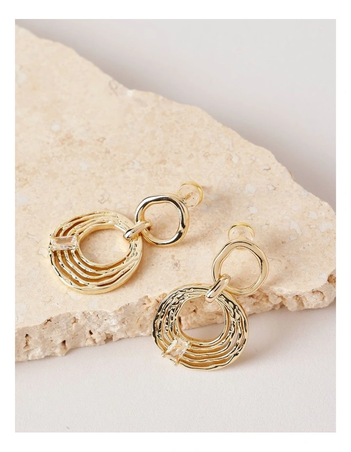 Hammered Gold Earring in Gold image 3