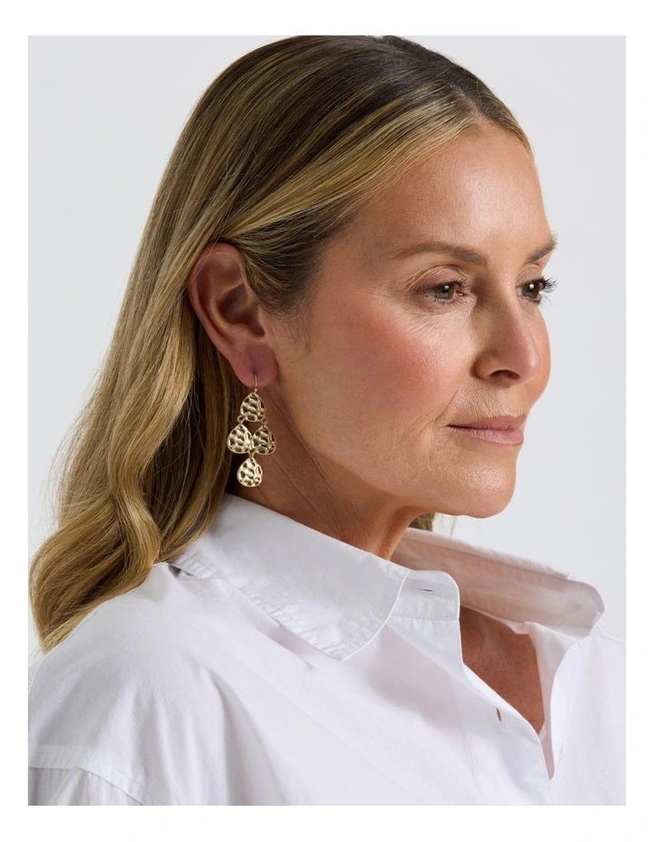 Chandelier Earring in Gold image 2