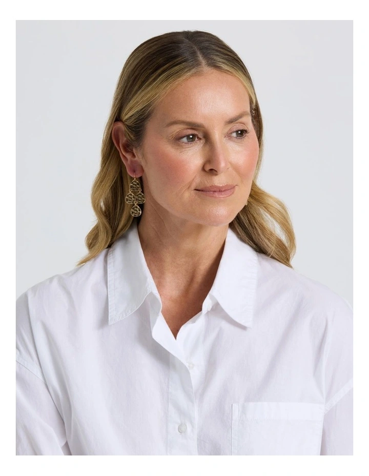 Chandelier Earring in Gold image 4