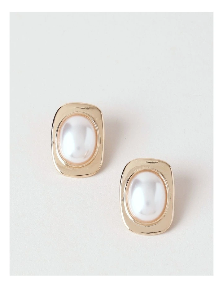 Pearl Earrings image 1