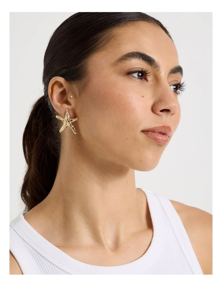 Diamante Starfish Earrings in Gold image 2