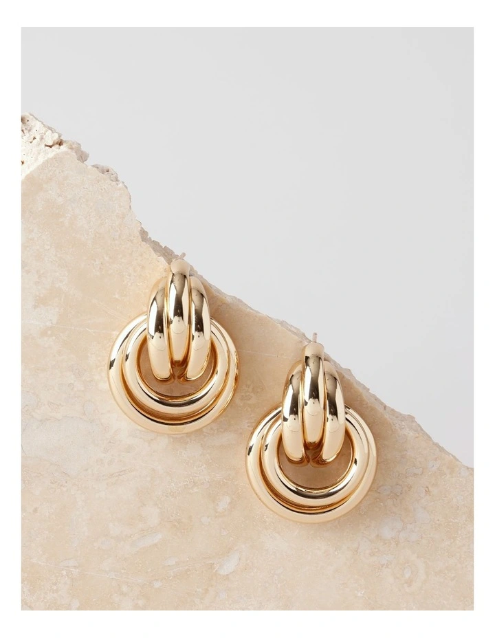 Doorknocker Earrings in Gold image 1