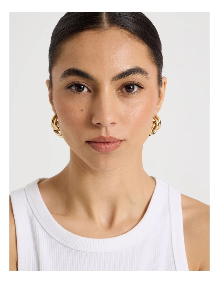 Doorknocker Earrings in Gold image 4