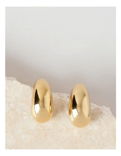 Curved Earring in Gold