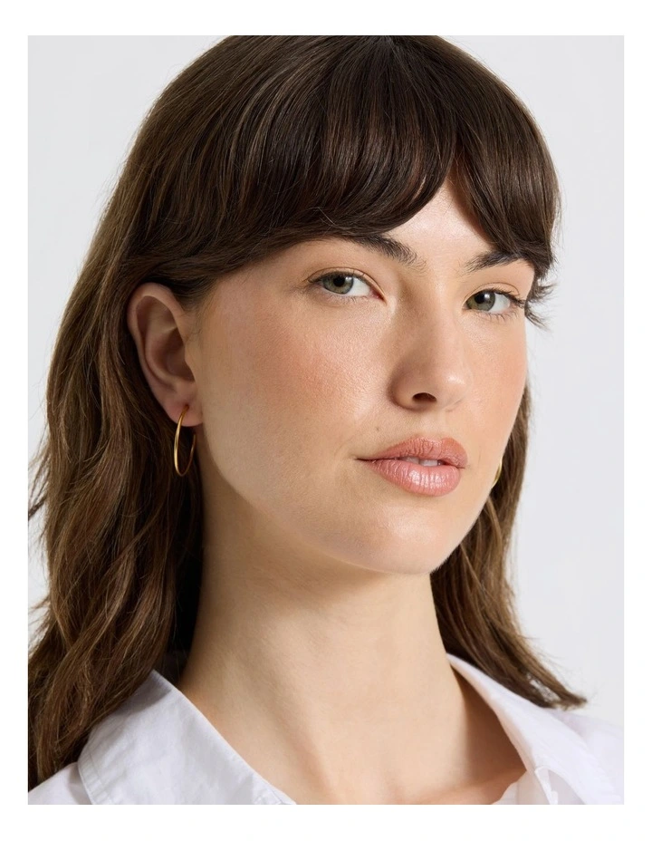 Fine 30MM Hoop in Gold image 2