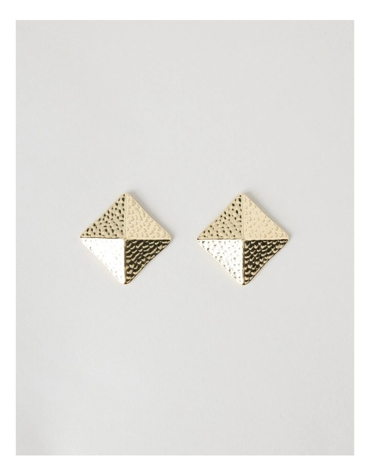 Hammered Pyramid Stud in Gold image 1